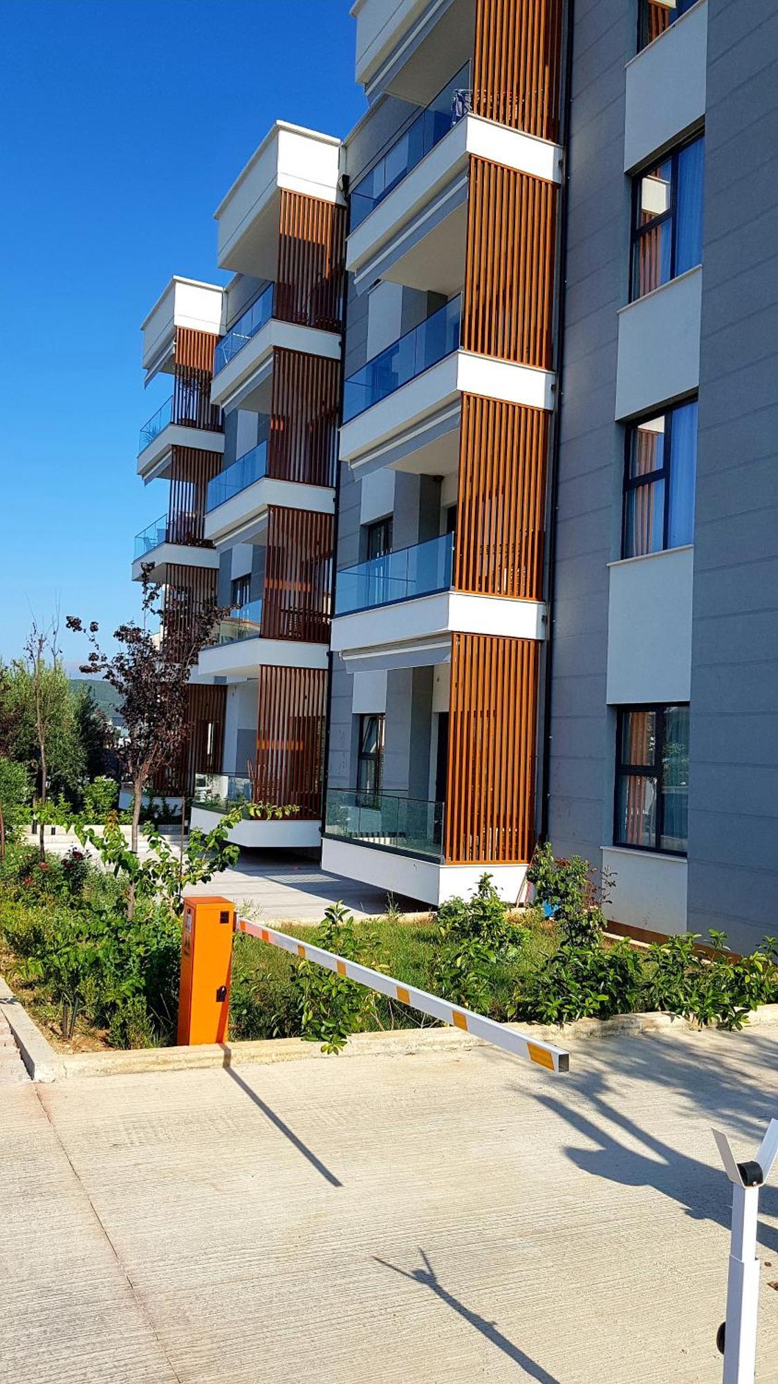 Bindi Apartment Himare Exteriör bild